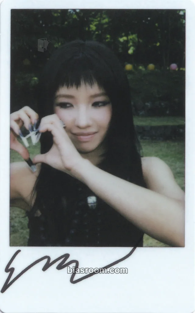 Soyeon i-dle What a Wonderful Life K-pop photocard