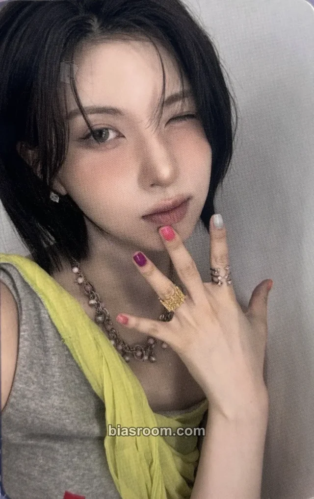 Bae NMIXX Strange Muse K-pop photocard