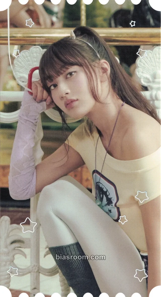 Photocard K-pop di Jihyo TWICE TWICE The Thri11 (11th Anniversary Pop-Up)