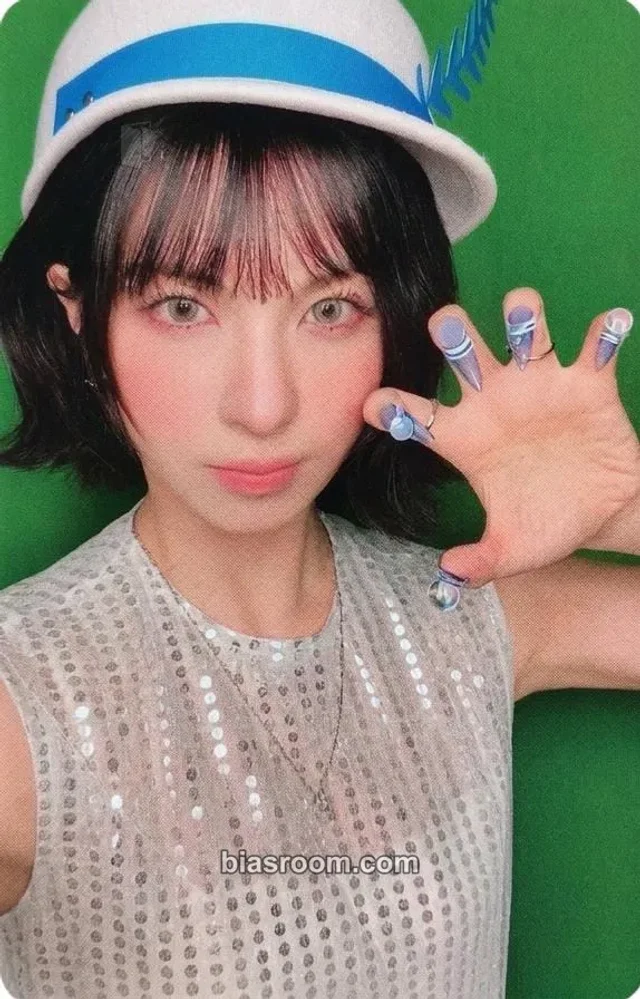 Bae NMIXX Strange Muse K-pop Photocard